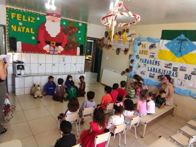 NÃºcleo Feminino Coprossel e CEMEI Sementinha do Saber levam alegria no Natal das CrianÃ§as da Escola